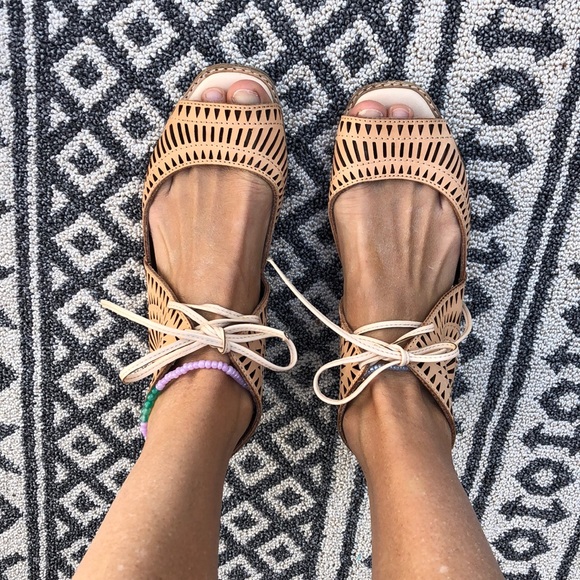 Jeffrey Campbell wedge - Picture 1 of 5